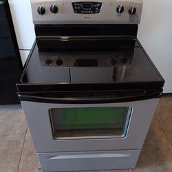 Whirlpool Stove $260.00 (FREE DELIVERY)