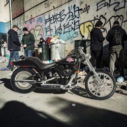 1999 Maisto Harley-Davidson Motorcycle FXSTB Night Train Model Die-Cast 1:18 Vintage Excellent Condition. This item is a Maisto Harley-Davidson 2002 F