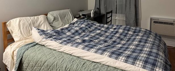 Zinus 12" Queen Green Tea Memory Foam Mattress