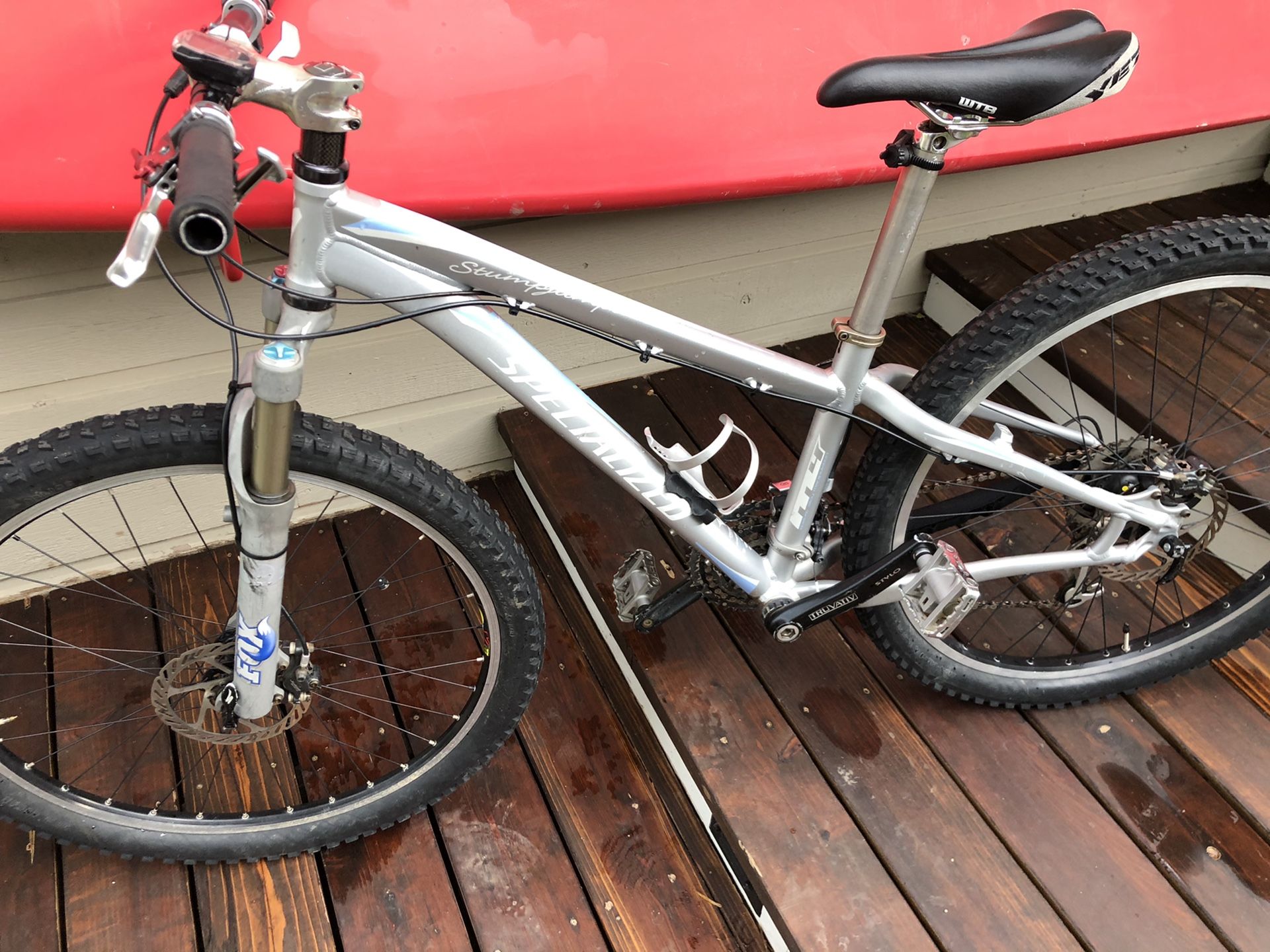 15” Specialized Stump Jumper Mountain Bike