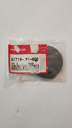Honda Marine OEM Cover Grommet 63719-ZW1-000