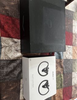 🎮 FOR SALE: Oculus Rift (Slightly Used) – Great Condition! 🕶️