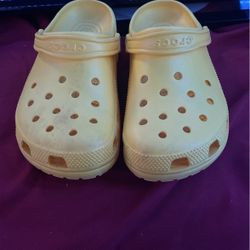 Men’s Crocs Size 10 