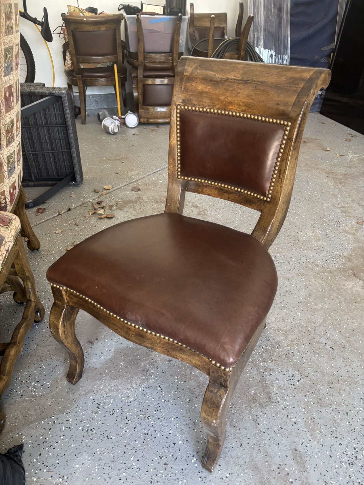 Set Of 6 Leather Dinning Chairs