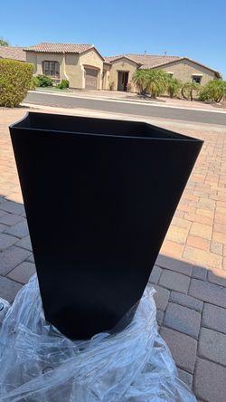 Set of 3, 28” tall planters   Brand New