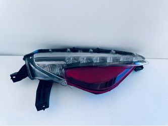 2017-2022 TOYOTA PRIUS PRIME LEFT SIDE REAR TAILLIGHT  OEM (390)
