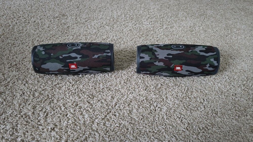 JBL Charge 4 Bluetooth Speaker, Pair