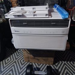 Room Air Conditioner Still New