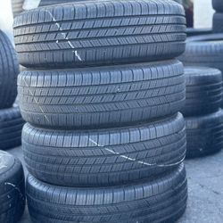 SET OF TIRE 215 55 17 MICHELIN 85% LIFE