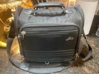 Skyway Black Travel Bag
