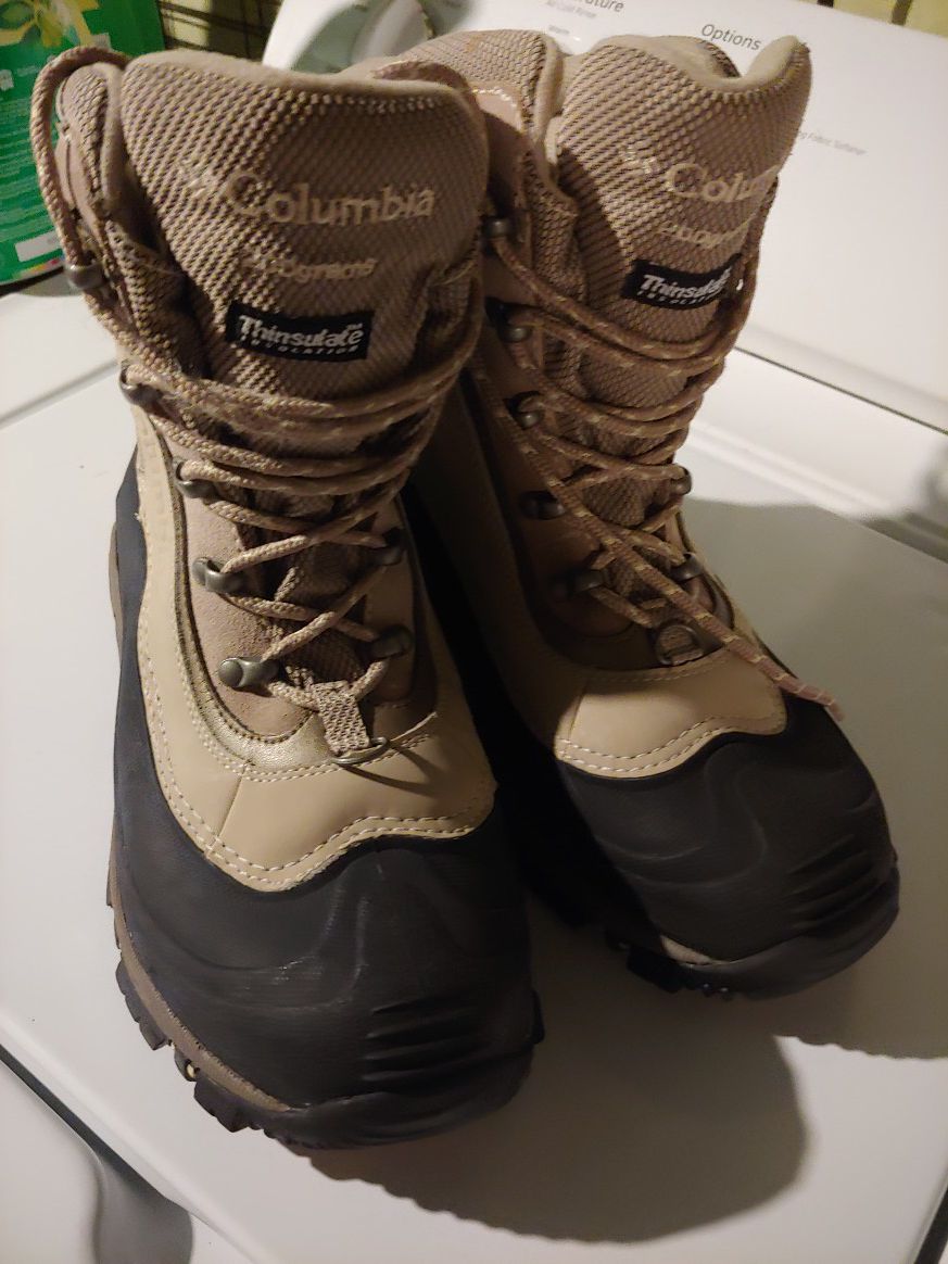 Columbia insulated women's boots