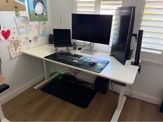 White Autonomous Desk Pro 70.5”W x 30” Depth x 1” Thick
