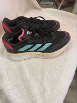 Addias woman’s running shoes 8.5 like new