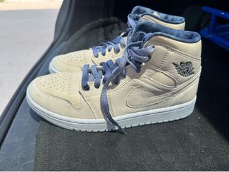 Jordan Women's Cream and Tan Trainers