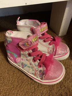 Trolls size 6 girl’s shoes
