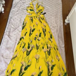 Fashion Nova Cut Out Halter Maxi Dress, Size Medium , New Whit Tags