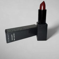 Ecru New York Velvet Air Lipstick Shade Mulberry New Matte Long Lasting Lip