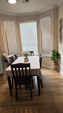 Dining table with 6 chairs