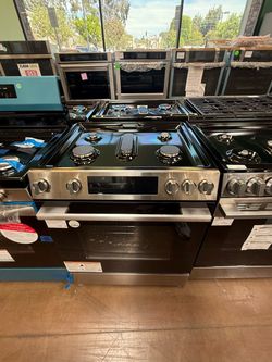 Bosch 30” Stainless Steel Gas Range with 5 Burners