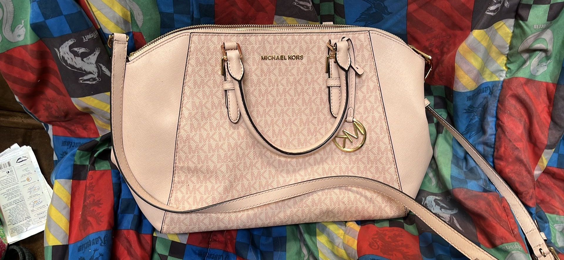 Good Used Condition Michael kors Pink Purse 