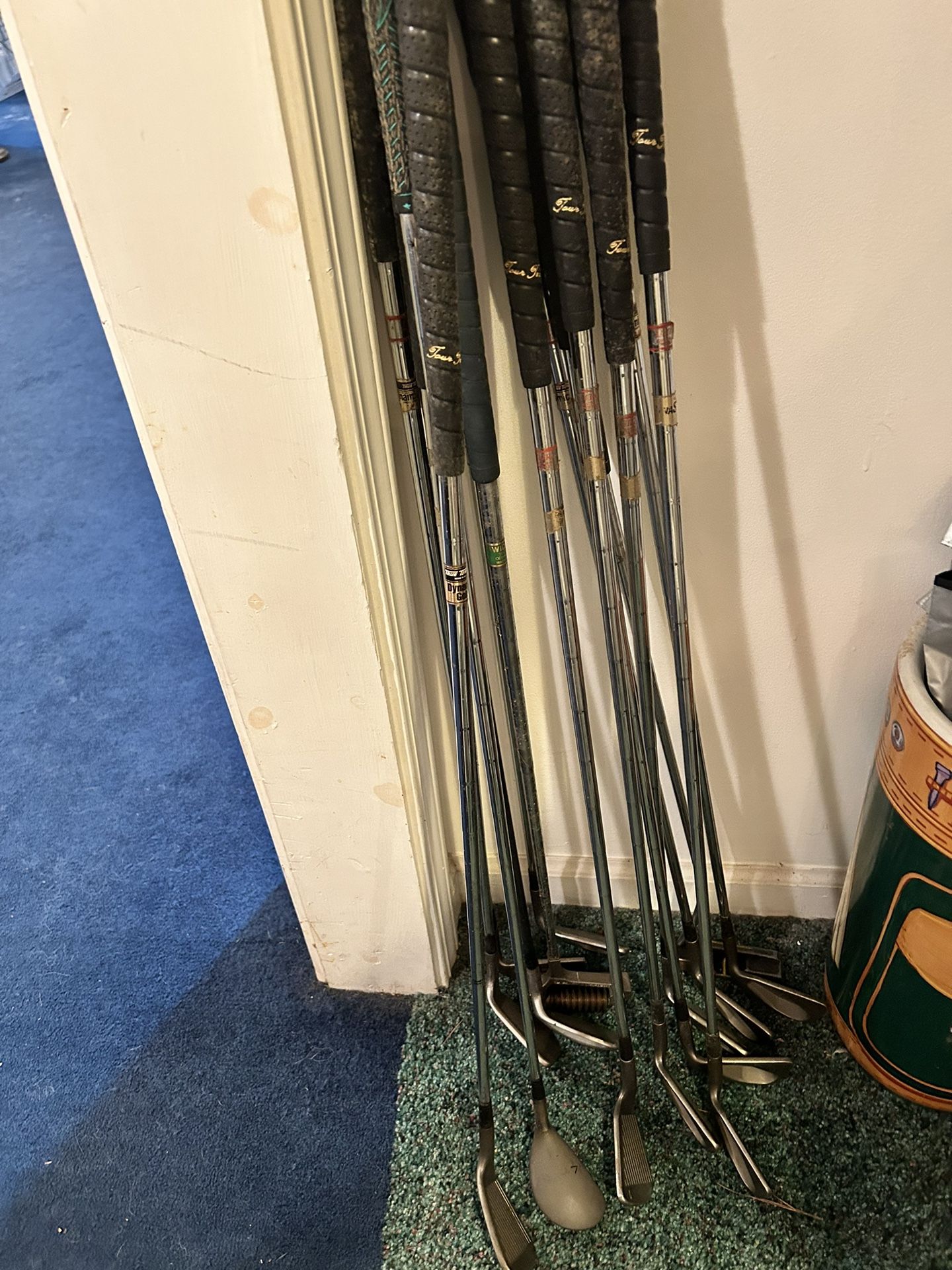 Golf Clubs 