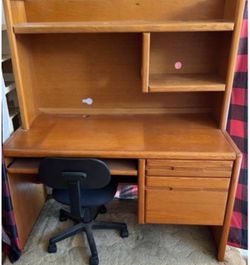 Free 2 piece desk