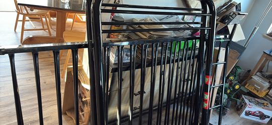 Twin Bunk Bed
