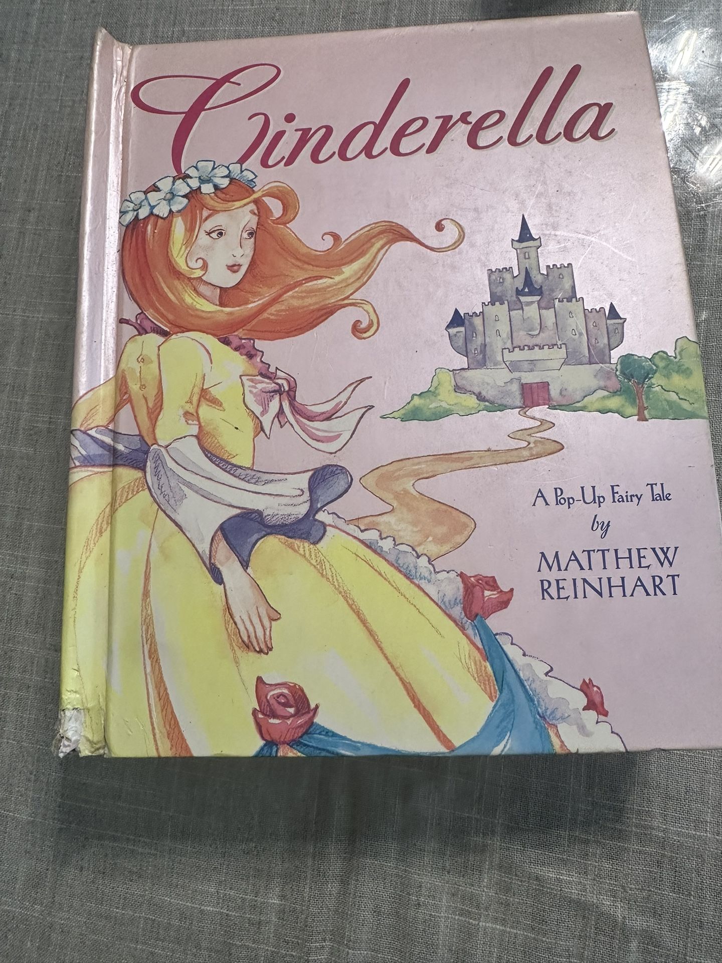 CINDERELLA POP UP BOOK