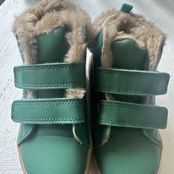 Ten Little Furry High Top Shoes Size US = 9