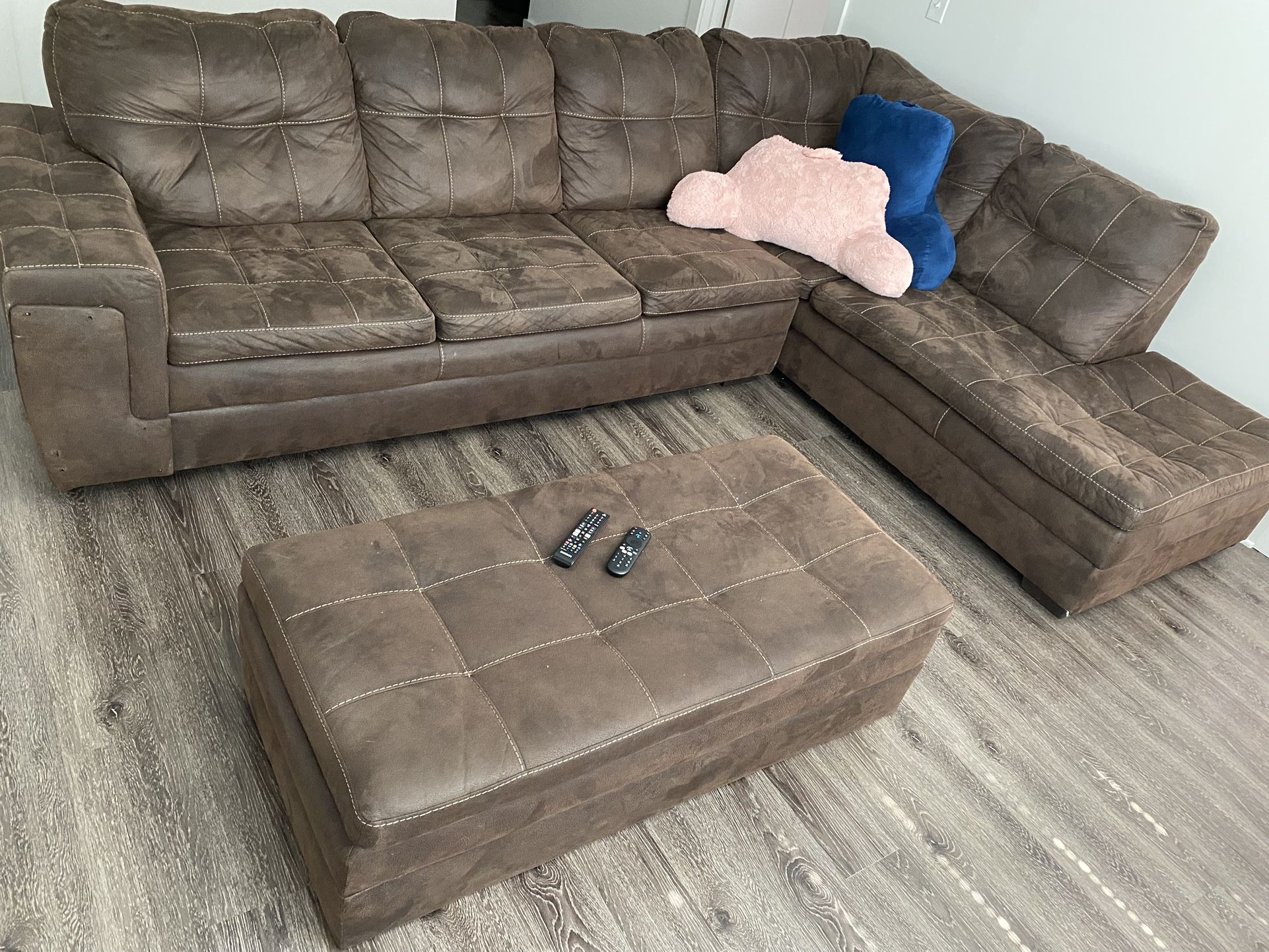 Left Arm Brown Sectional ( All 3 )