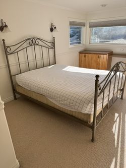 Nice Iron Bed . Queen . Free
