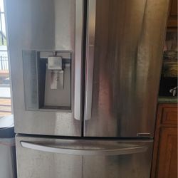 Smart LG refrigerator, 2016 Model