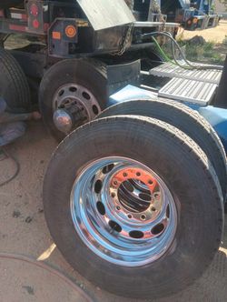 22.5 Wheels 5available. 220$ Each