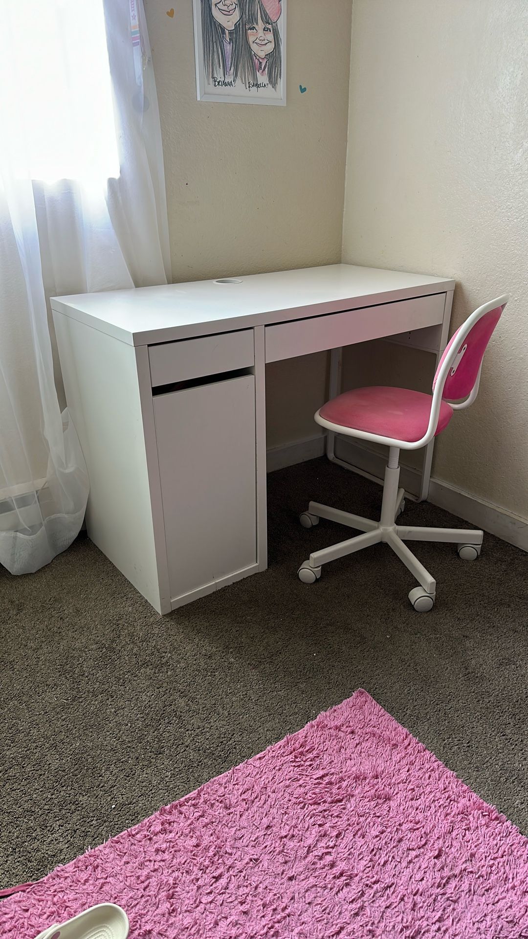 Desk And Chair