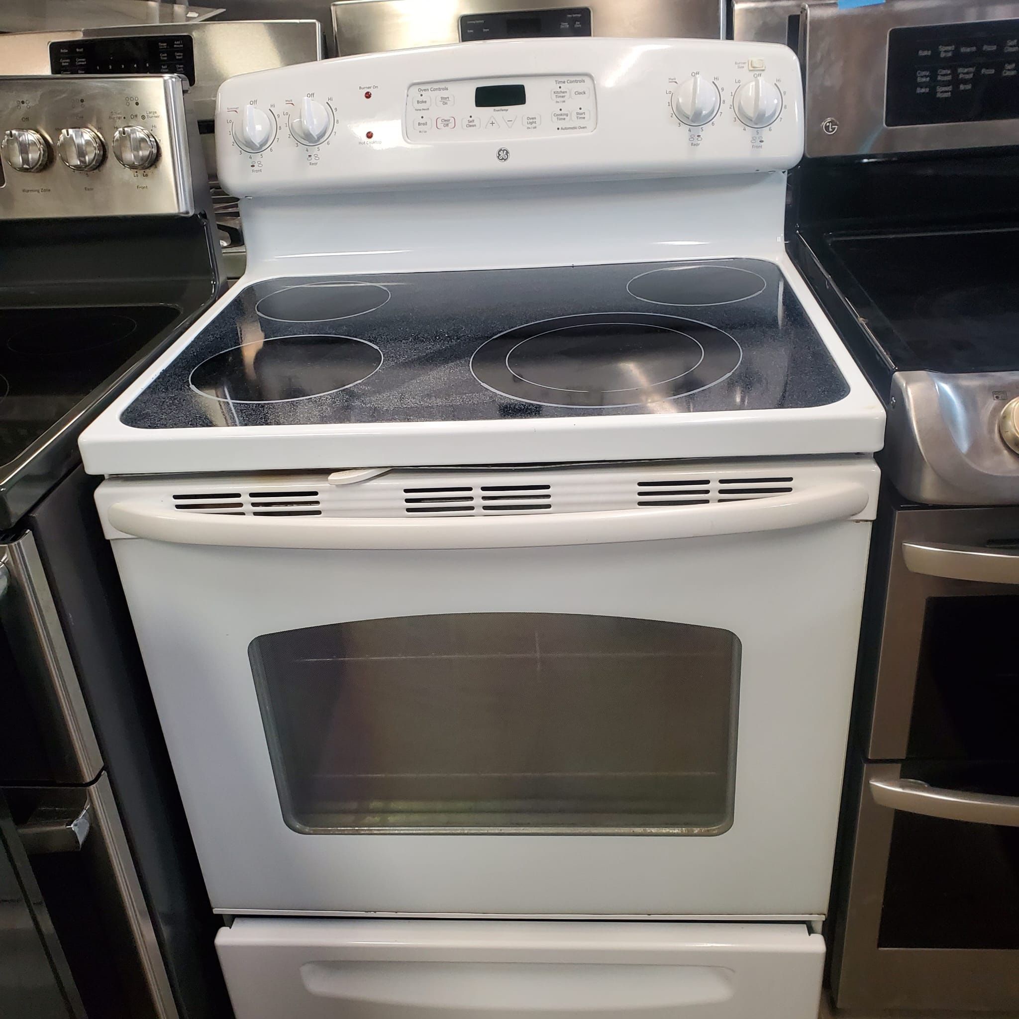 Stove GE Width 30 Inches