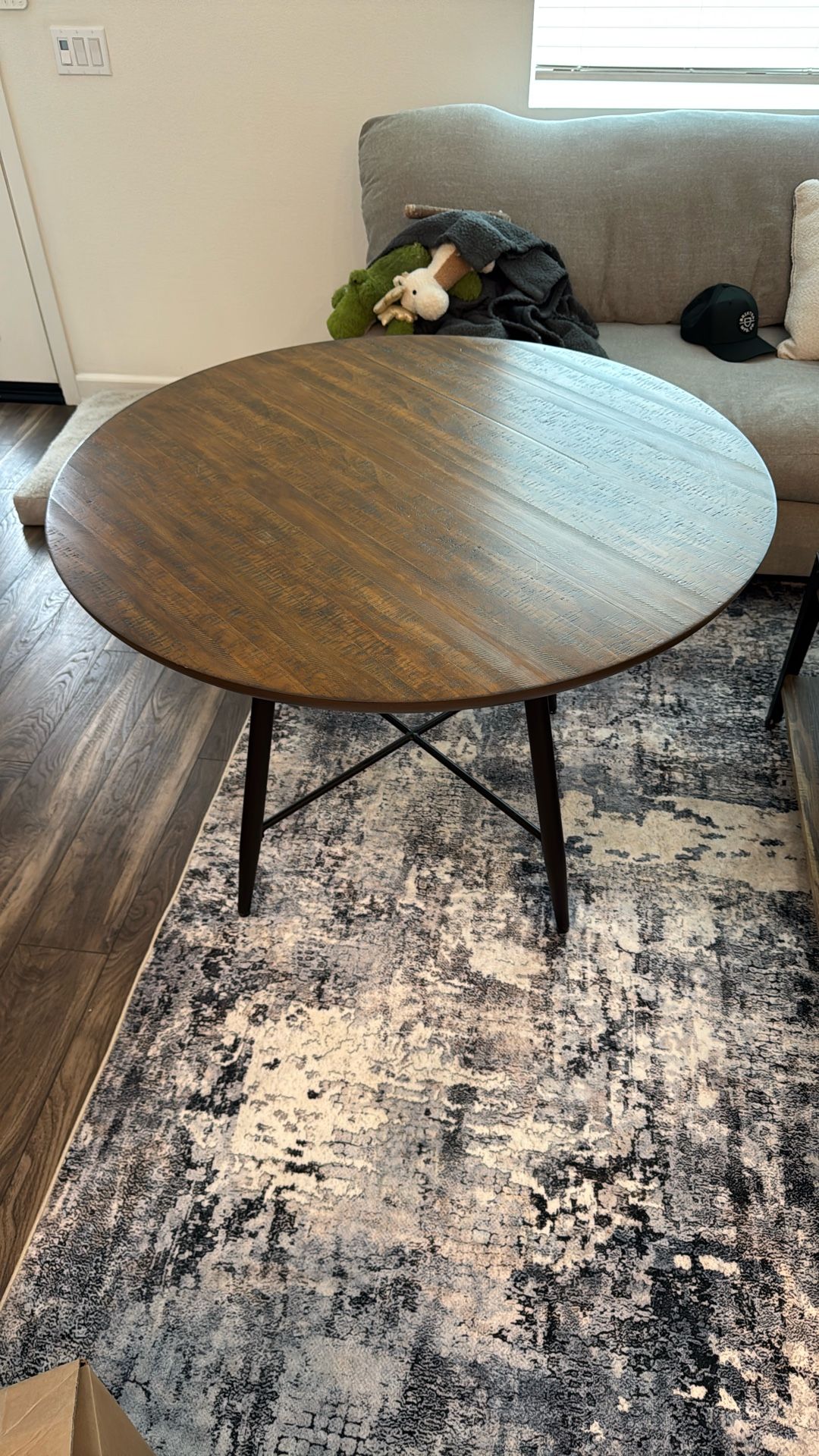 Round Dining Table