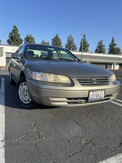 1999 Toyota Camry LE