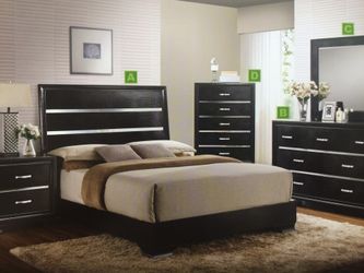 Queen bedroom set 4 piece