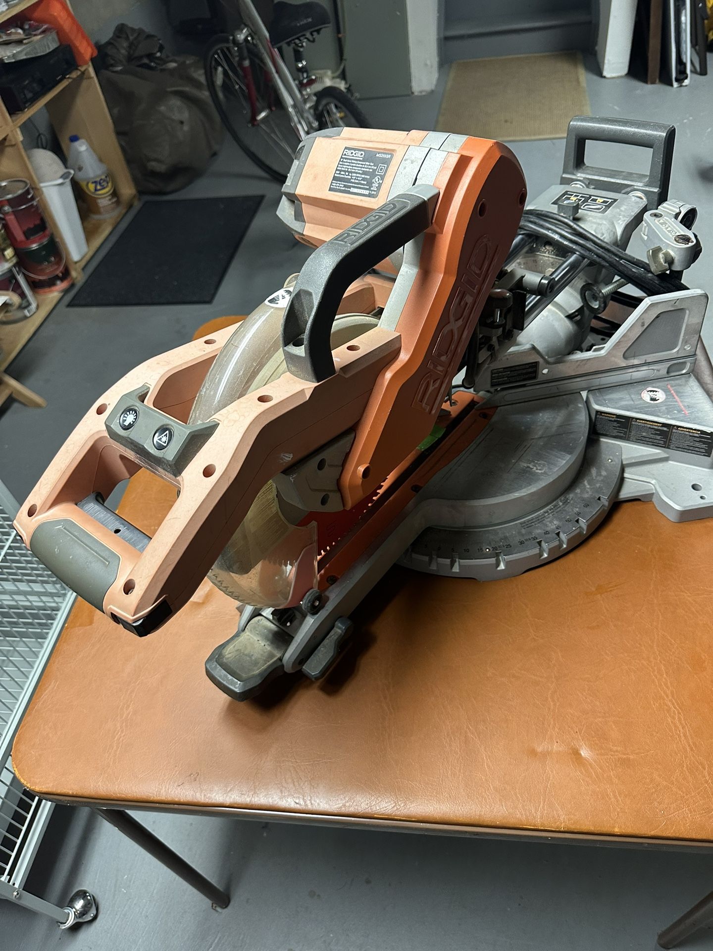 Rigid 10” Dual Bevel Sliding Compound Miter Saw