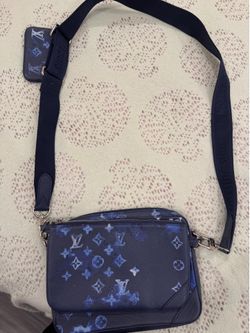 Louis Vuiton Trio Messenger Bag Monogram Taigarama