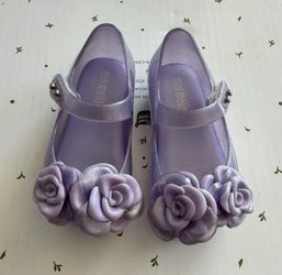 Mini Melissa Size 5