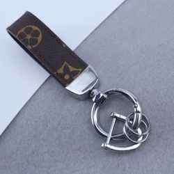 LUXURY STYLE KEY CHAINS 