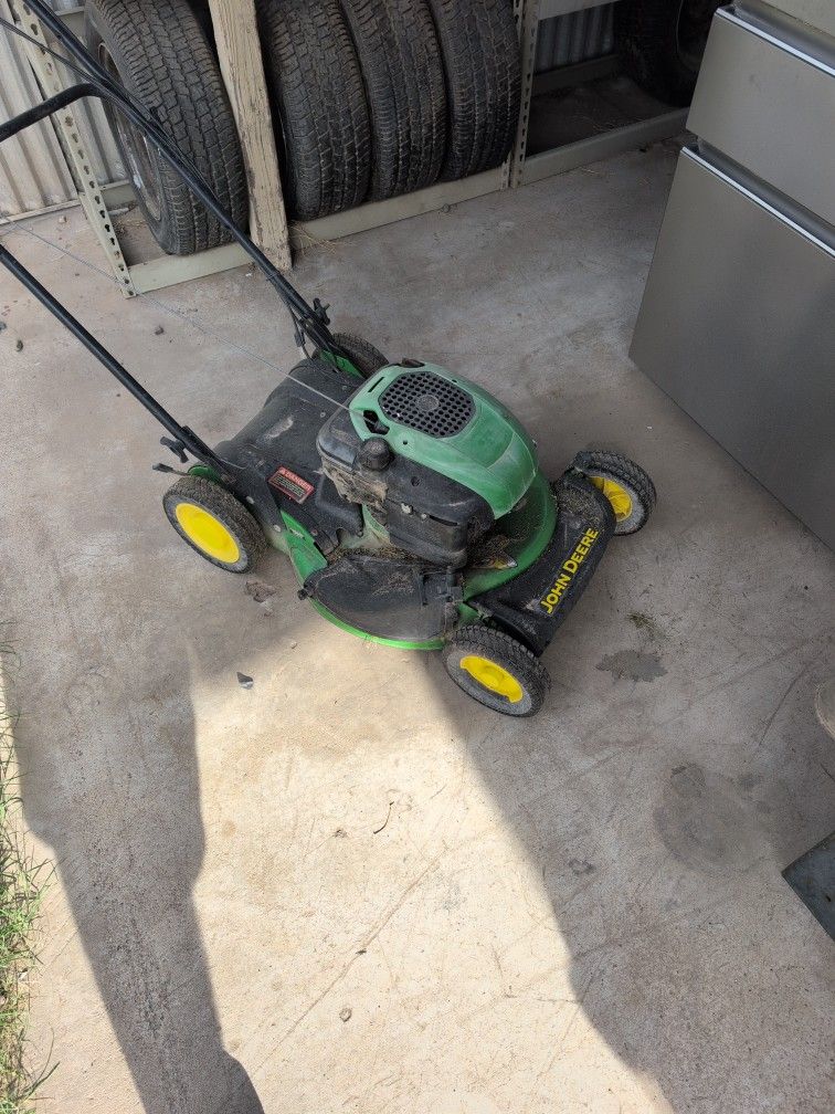 John Deere Lawn Mower