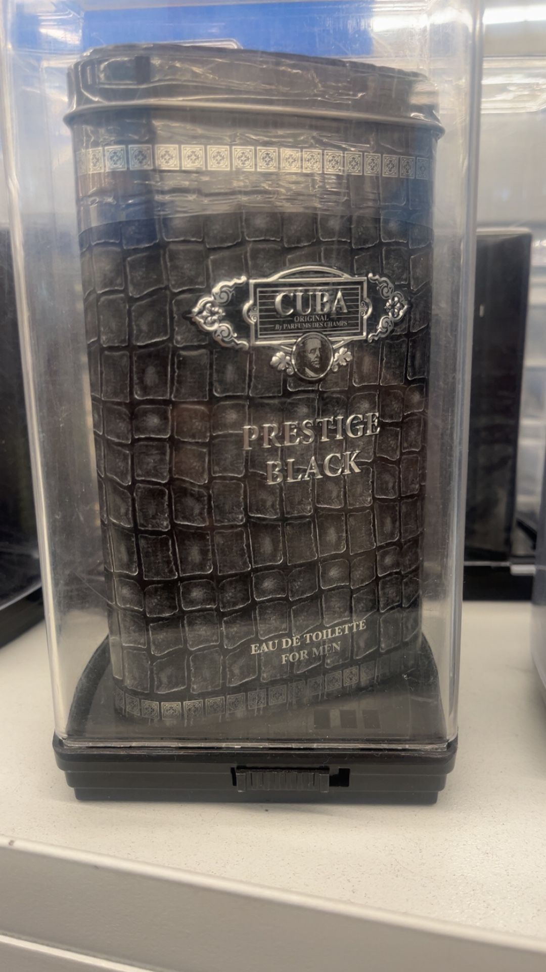 Cura Prestige Black For Men: A Bold and Sophisticated Fragrance