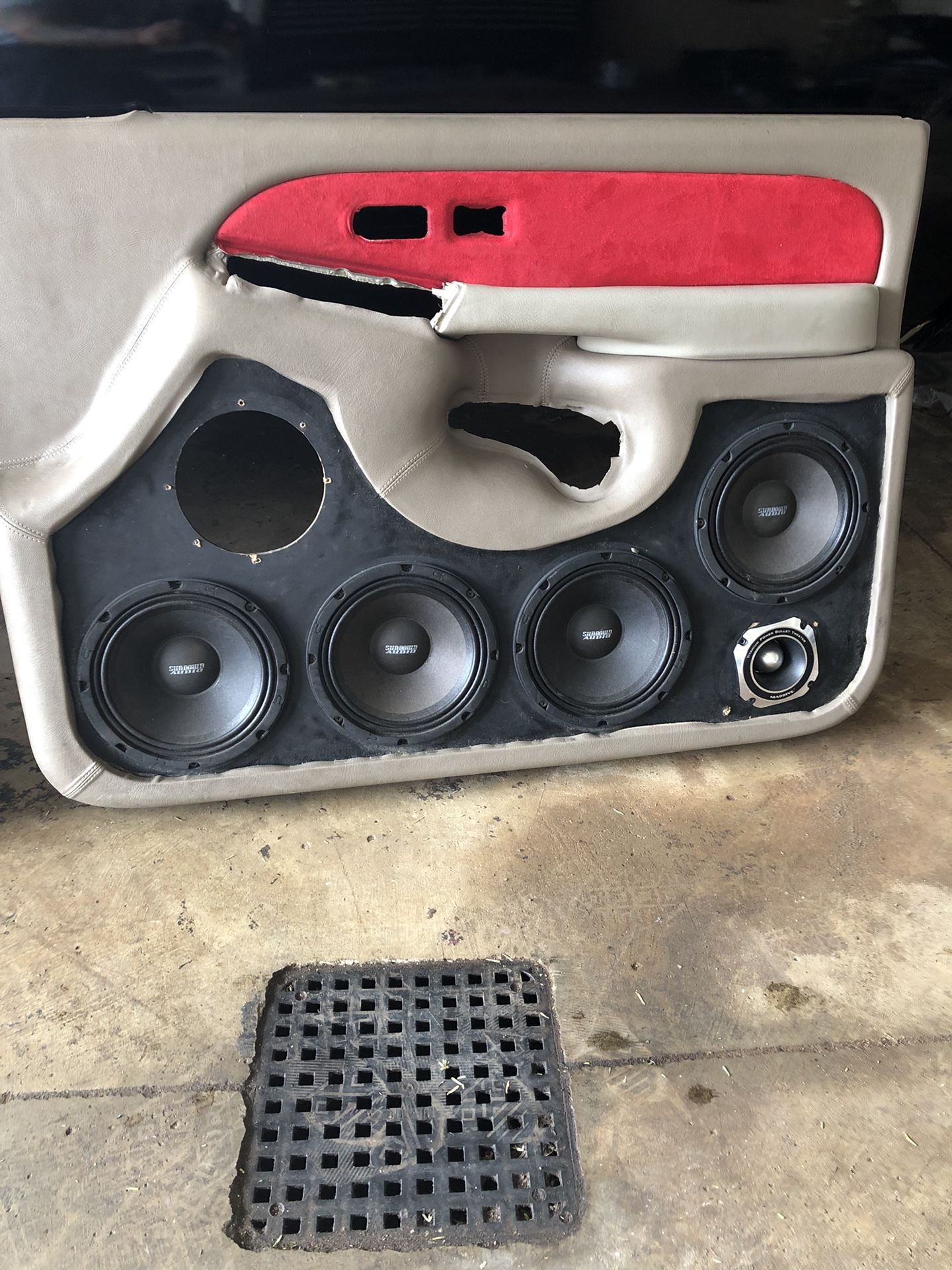 2 front custom door panels fits one 6.5 speaker and 4 8in midrange drivers also 1 bullet tweeter fits 01-06 Chevy Tahoe GMC Yukon note some modificat