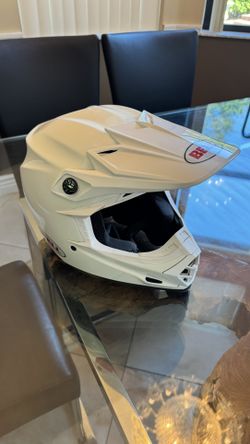 BELL - MOTO 9 FLEX - CARBON FIBER