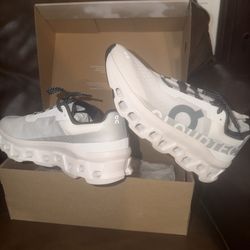 On cloud all white shoes brand new 🔥