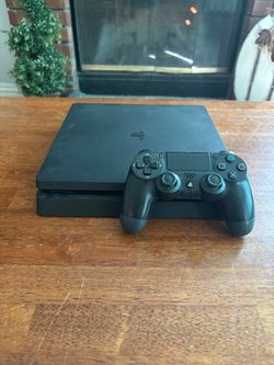 PS4 slim 1tb