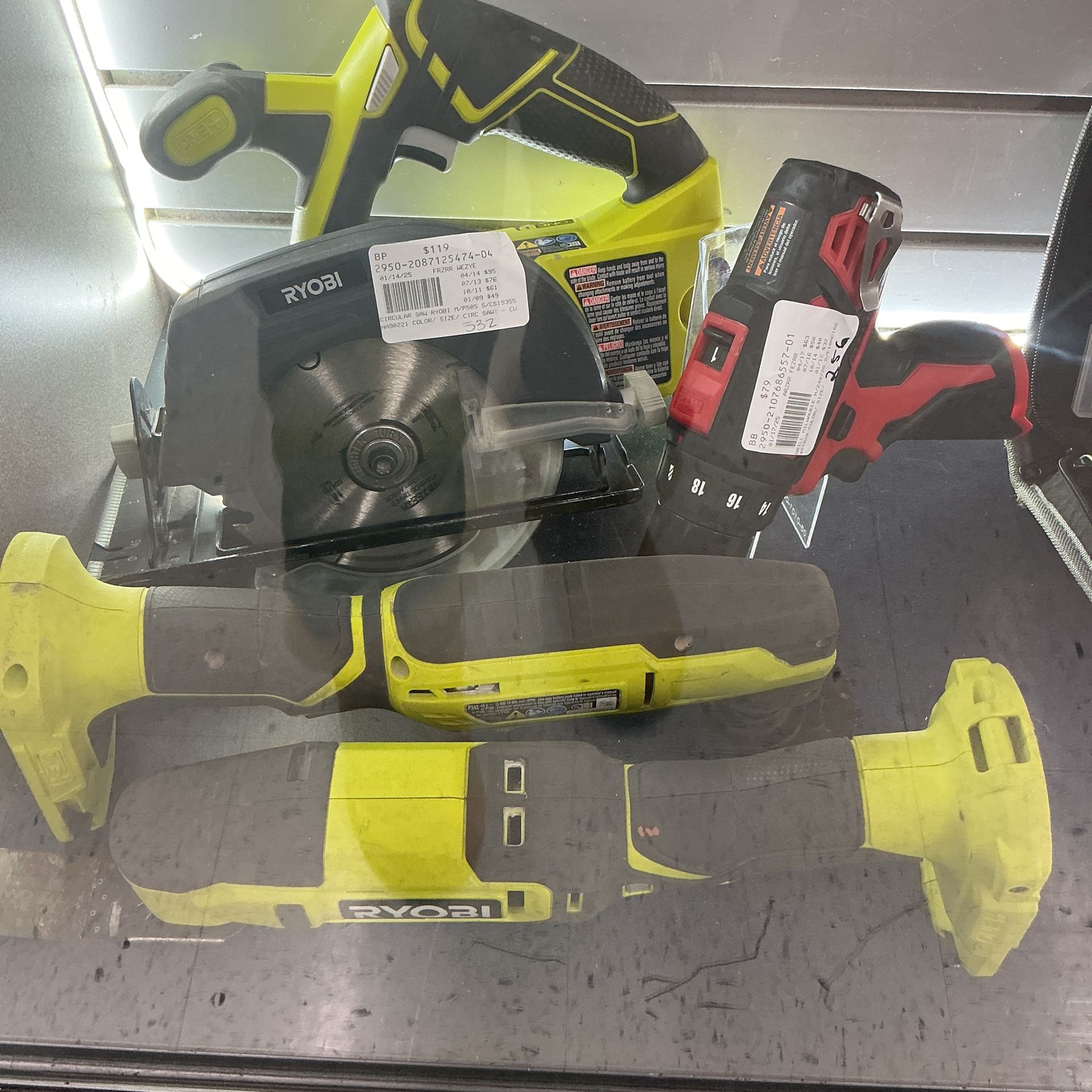 RYOBI TOOL SET