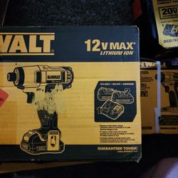 12 Volt Dewalt  Impact Driver Kit